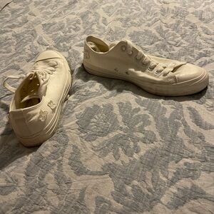 Converse Cream Low-Top Sneakers